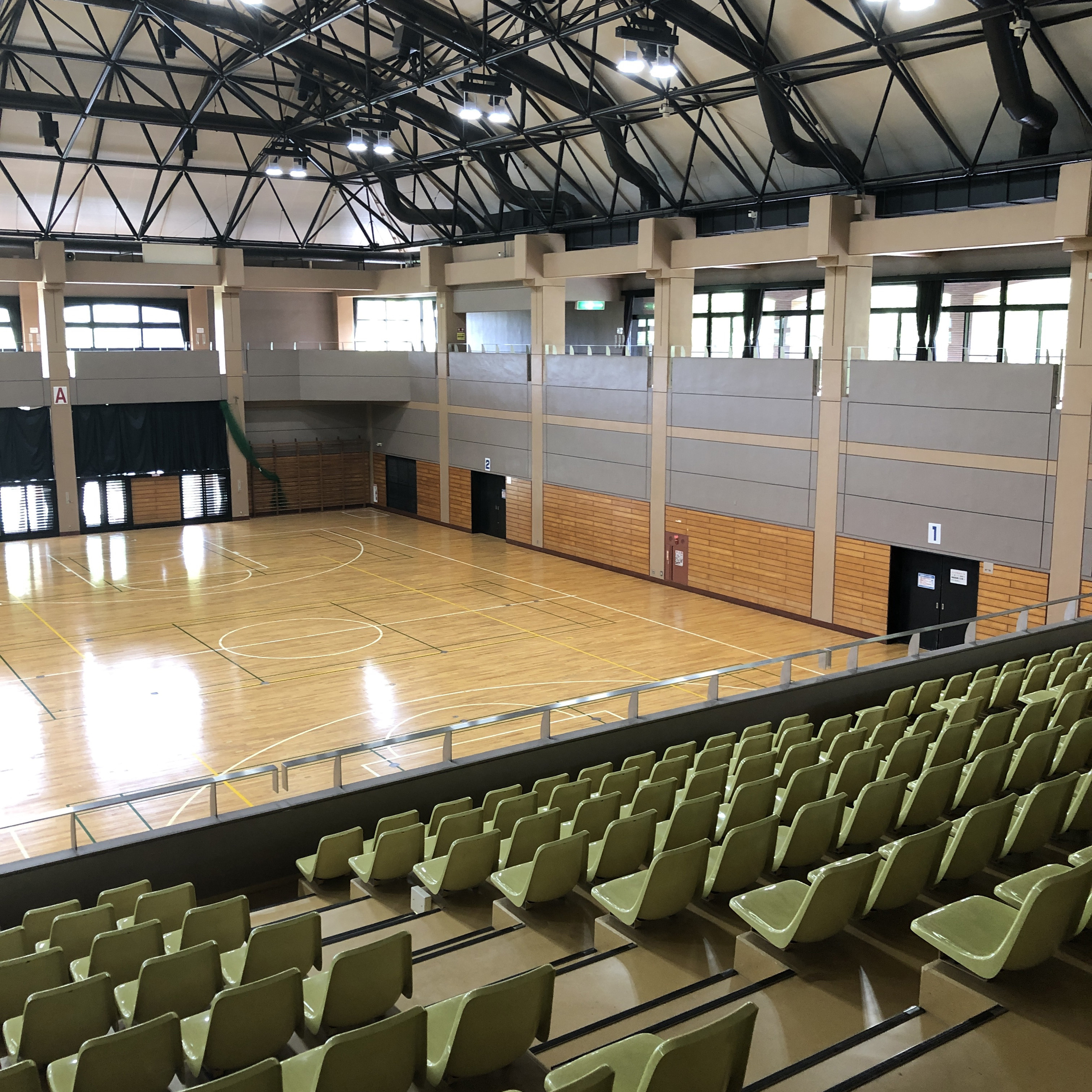 館山の体育館でスポーツ合宿をしよう 海と山に囲まれた貸切旅館『館山リトリート』
